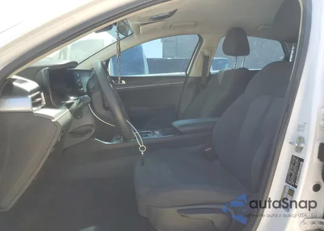 2022 Kia K5 Lxs z USA, uszkodzony, nr VIN 5XXG14J21NG166553